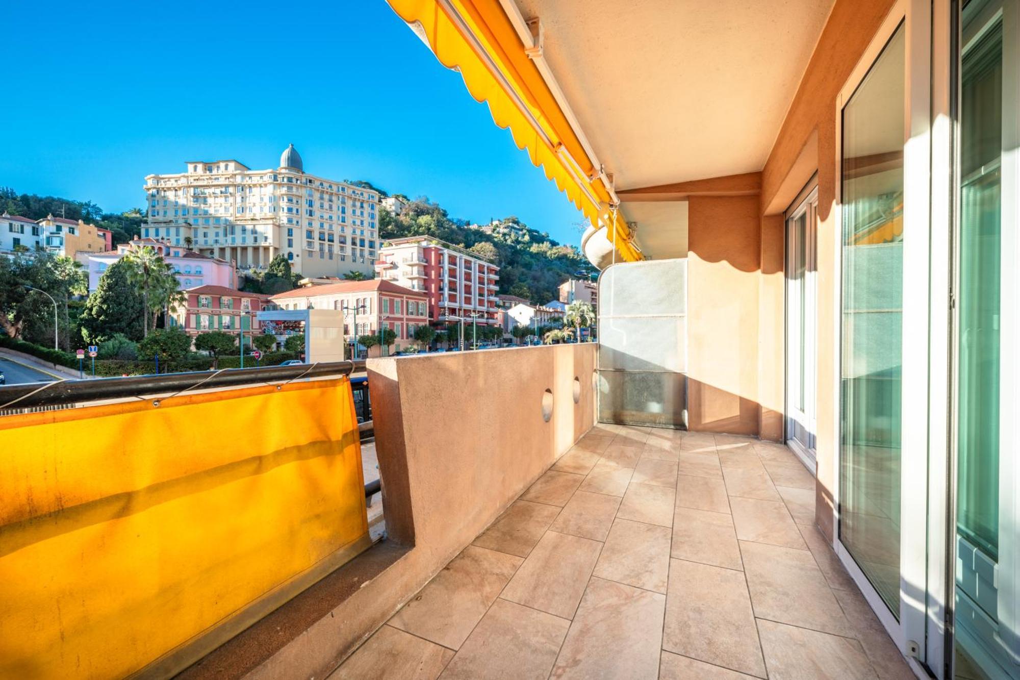 Castel 2 Studio Au Centre Ville De Menton Gare Sncf 外观 照片